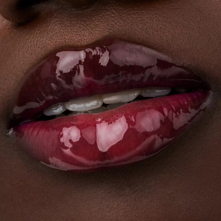 Produktbild Catrice Glossin Glow Tinted Lip Oil Drama Mama (020 Drama Mama)