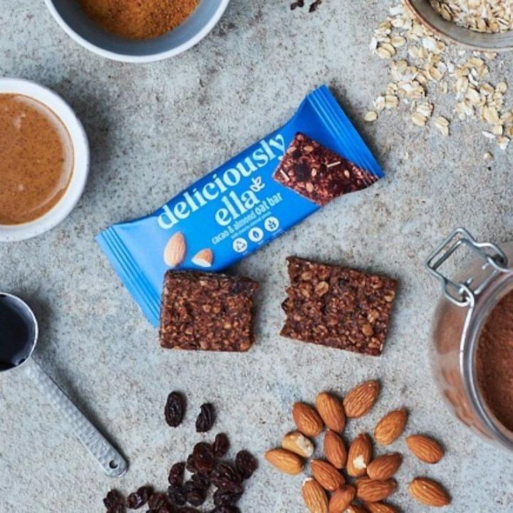 Produktbild Deliciously Ella Cacao & Almond Oat Bar (1 Stk., 50 g)