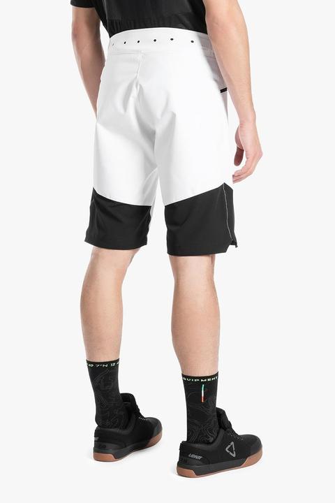 Produktbild VR46 SHORT 23 MAN, WHITE (38)