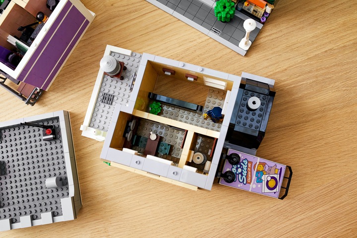 Image du produit LEGO Le Commissariat de police (10278, LEGO Creator Expert, LEGO difficiles à trouver)