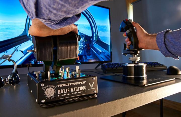 Produktbild Thrustmaster Hotas Warthog Flight Stick (PC)