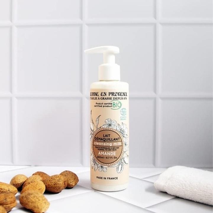 Produktbild Jeanne En Provence Bio Cleansing Milk ( Almond ) - Cleansing Milk - 200ml (Reinigungsmilch, 200 ml)
