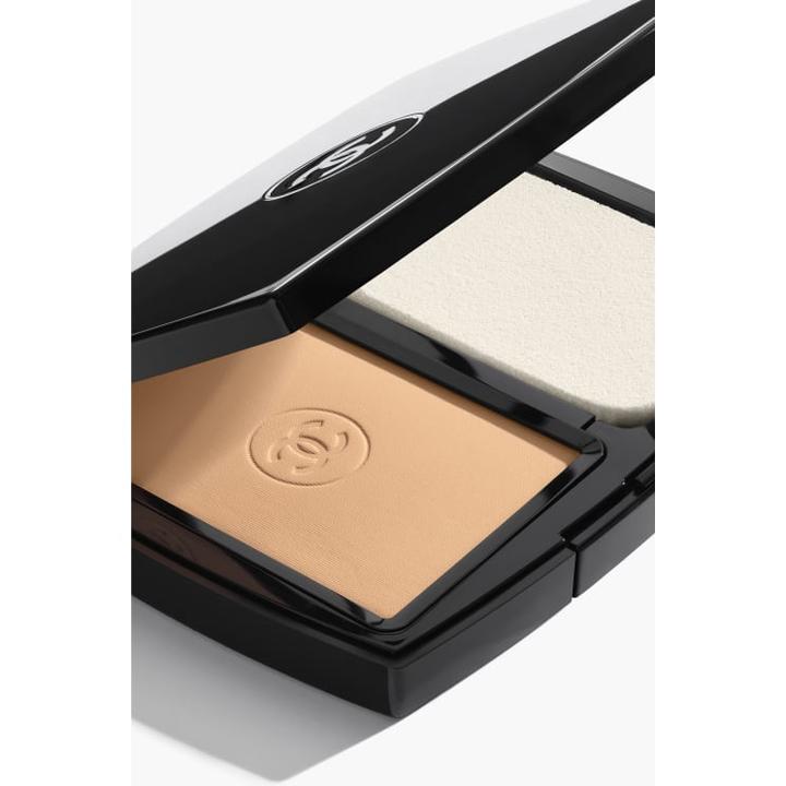 Actual product image Chanel Ultra Le Teint B70 13g (B70)