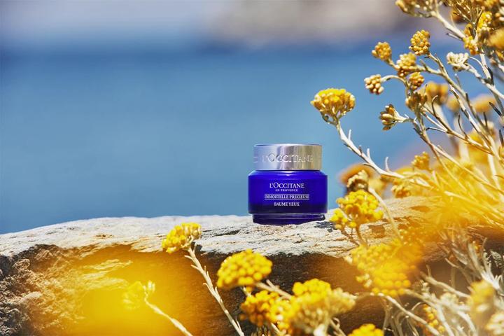 Produktbild L'Occitane Immortelle Précieuse Augenbalsam (Augenpflege Fluid, 15 ml, Tag + Nacht)