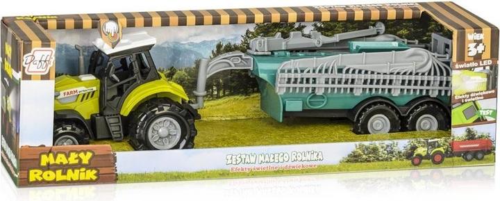 Daff A tractor with sprayer