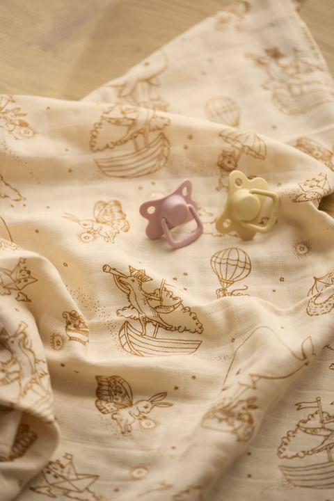 Image du produit Filibabba - Muslin Diaper GOTS - Dreamy Adventurers - Hvid - 0-48 M (FI-03814) (65 cm, 65 cm)