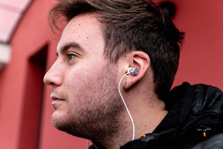 Produktbild Ludos In-Ear Kopfhörer mit Kabel und Mikrofon (Kabelgebunden)