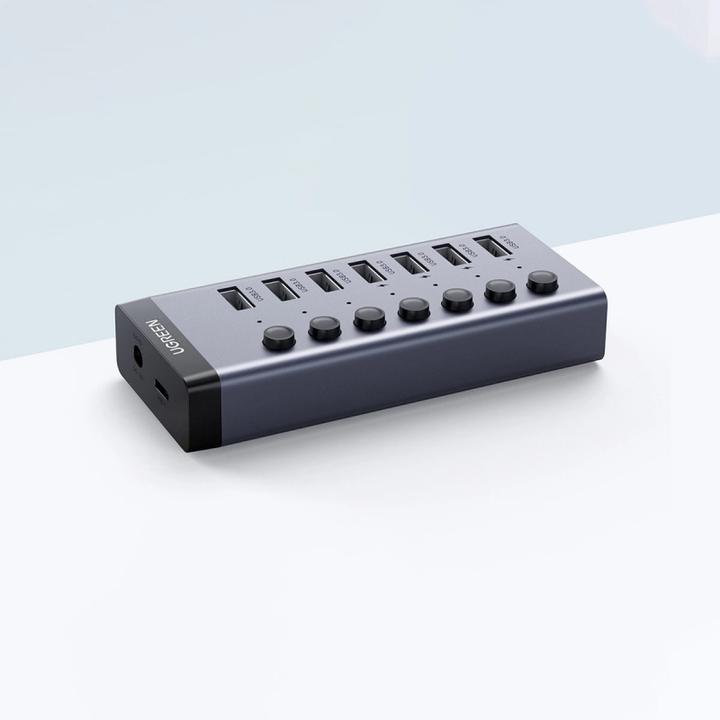 Produktbild Ugreen multifunction HUB 7in1 (USB-C, 8 Ports)