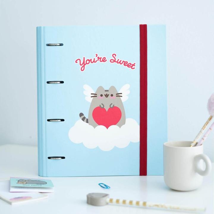 Productafbeelding Pusheen – A4-Ordner aus der Purrfect Love-Kollektion mit Seiten (4 Ringe, Gummiband) (24 x 31 cm)