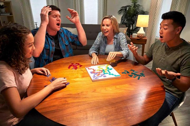 Actual product image Mattel Games Blokus Strategiespiel für 2-4 Spieler (German, French, Japanese, Italian, English)