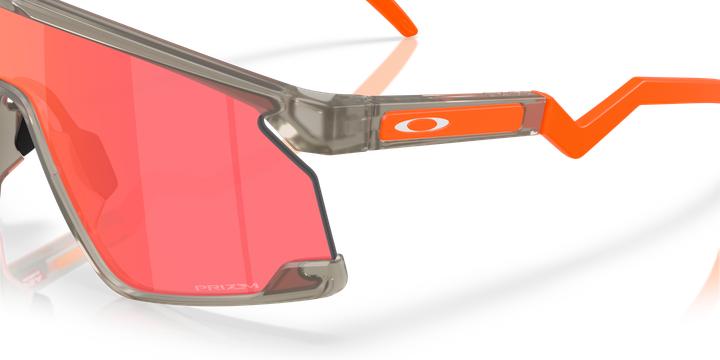 Actual product image Oakley Bxtr (Matte grey ink, Prizm trail torch)