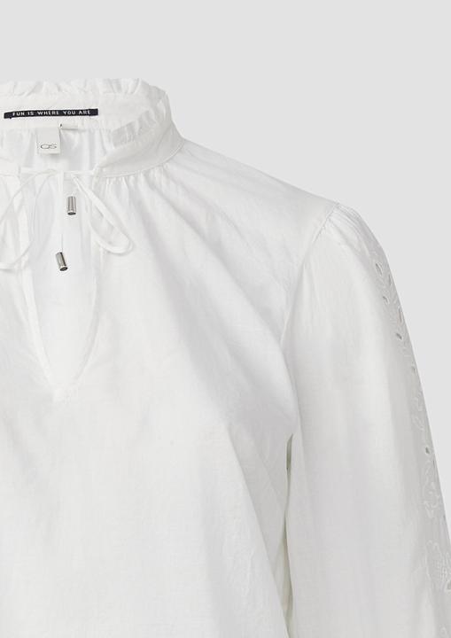 Produktbild S.Oliver Bluse Leichte Baumwollbluse mit Stickerei am Ärmel (54)