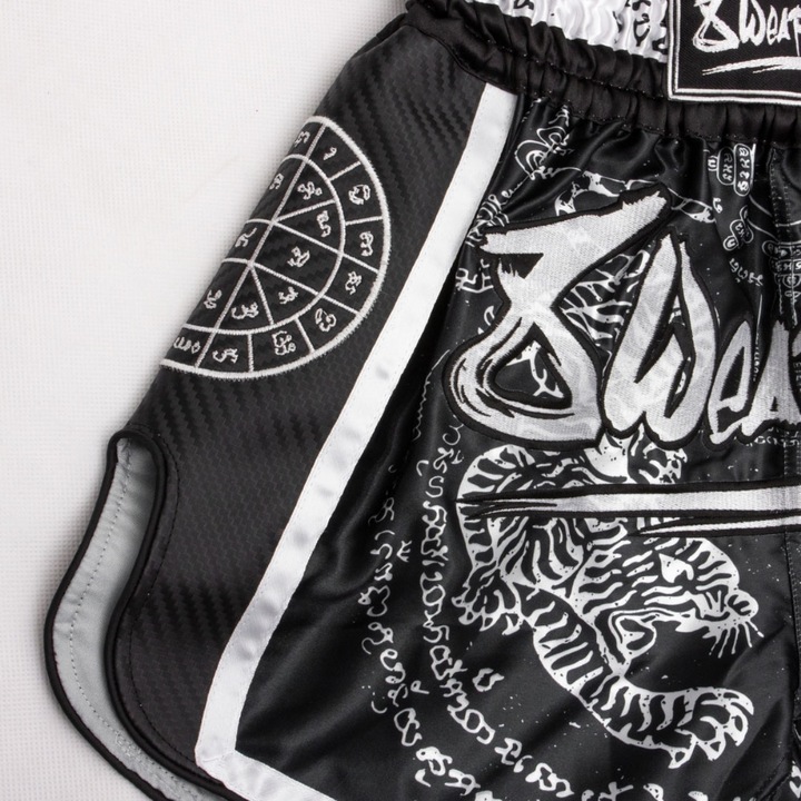Produktbild 8Weapons 8 WEAPONS Muay Thai Shorts Carbon - Sak Yant Tigers black XXL (L)