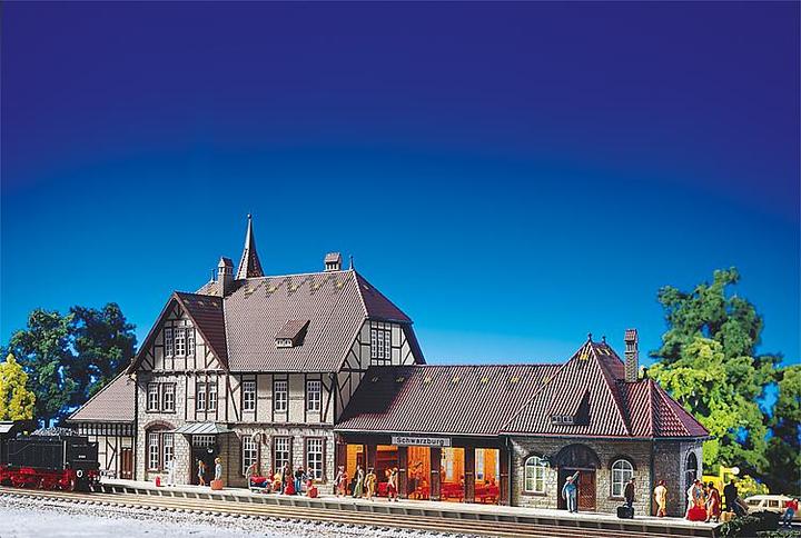 Actual product image Faller Schwarzburg station