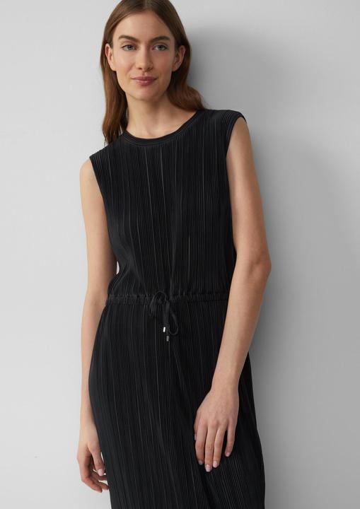 Actual product image S.Oliver Kleid Gestreiftes Kleid im Relaxed Fit mit überschnittenen Schultern (40)
