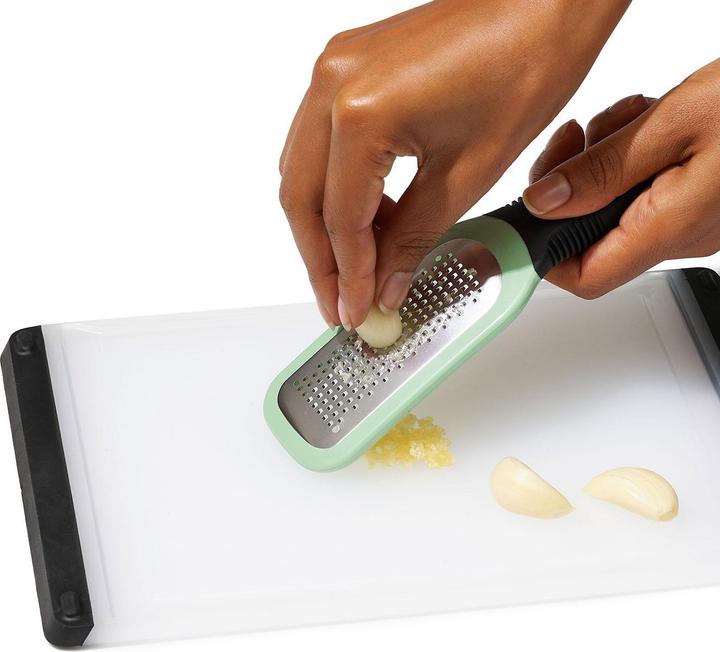 Produktbild OXO Ingwer- und Knoblauchreibe