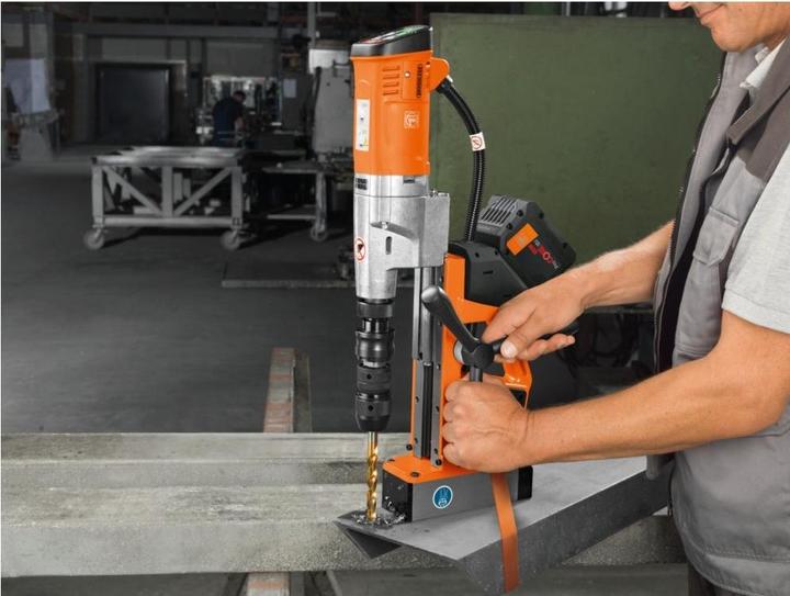 Produktbild Fein Akku-Universal-Magnet-Kernbohrmaschine bis 35 mm mit Anwenderset AKBU 35 PMQW 18 V AS Construc