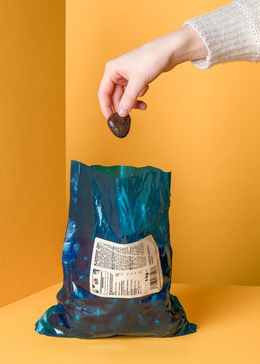 Produktbild KoRo Gefriergetrocknete Erdbeeren in dunkler Schokolade (1000 g)