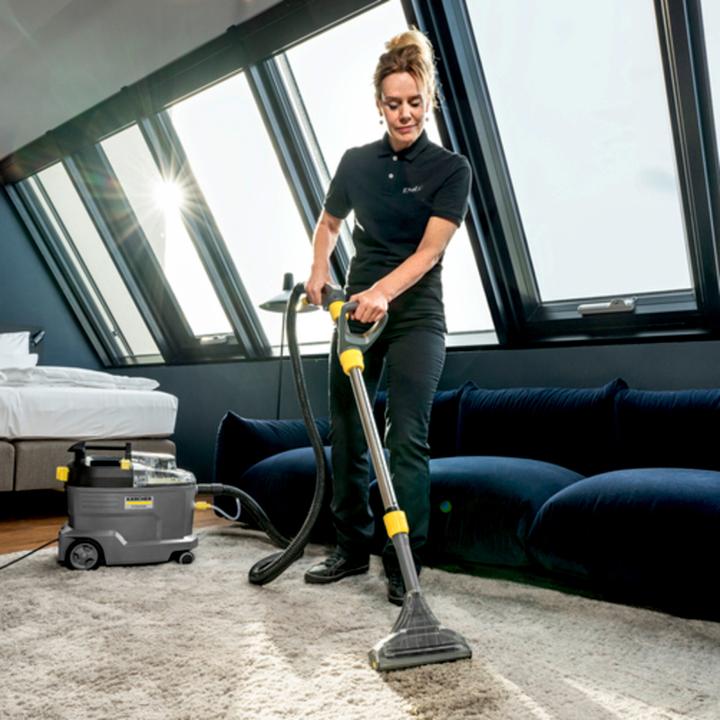 Actual product image Kärcher Professional Puzzi 8/1 ADV washing vacuum cleaner (Wet dry vacuum cleaner)