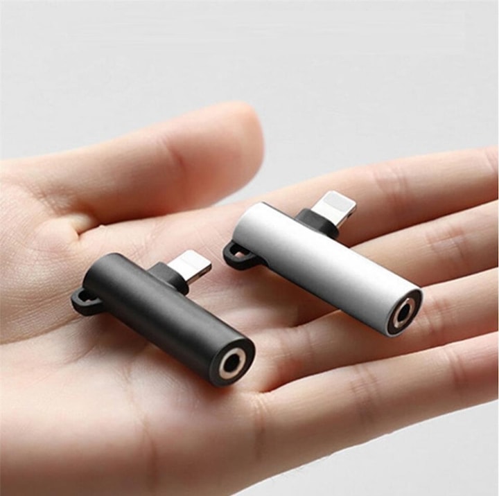 Productafbeelding PowerGuard Lightning Audio AUX 3,5 mm Splitter voor opladen en luisteren naar muziek (Bliksem, 3,5 mm aansluiting)