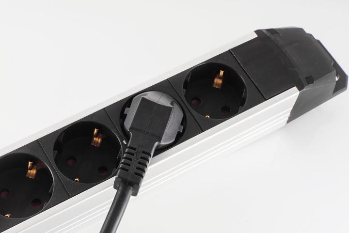Produktbild Shiverpeaks S/CONN maximum connectivity Alu Steckdosenleiste 6-fach mit Überlast- und Überspannungsschutz (6x, CEE 7/3, 1.50 m)