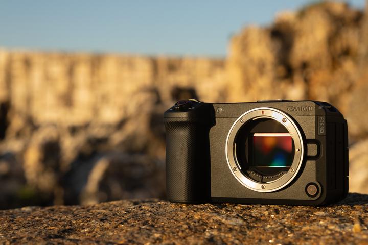 Produktbild Canon EOS R6 V Gehäuse (32.50 Mpx, Vollformat)
