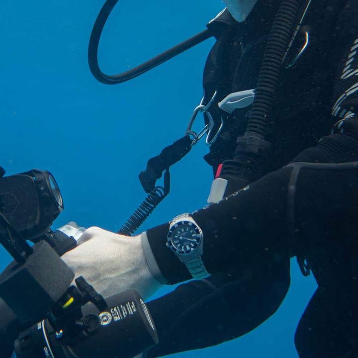 Actual product image Citizen Promaster Marine Automatic Diver's Super Titanium NB6021-68L (Watch with gemstone, 41 mm)