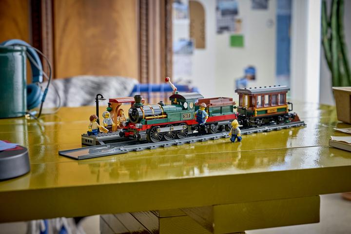 Immagine prodotto LEGO Klassischer Dampfzug (60511, LEGO City)