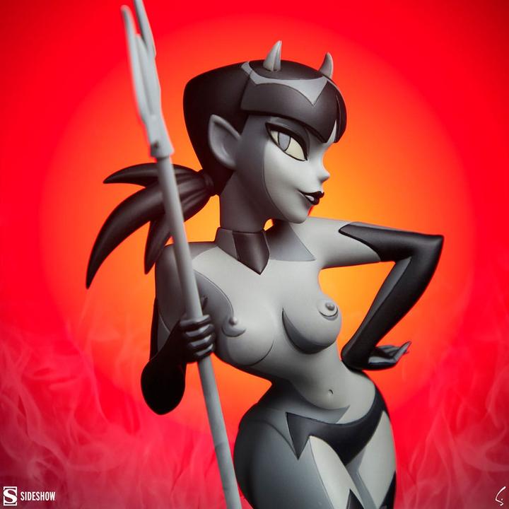 Actual product image Sideshow Original Artist Series Statue Devil Girl (Black and White Variant) 30 cm