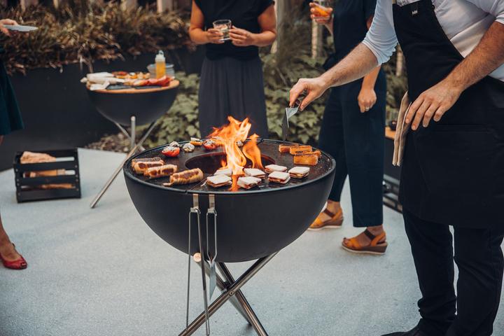 Actual product image Höfats BOWL 70 fire bowl with tripod (70 cm)
