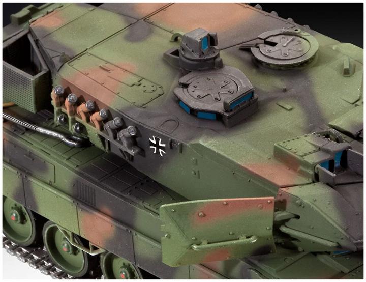Produktbild Revell Leopard 2 A6M