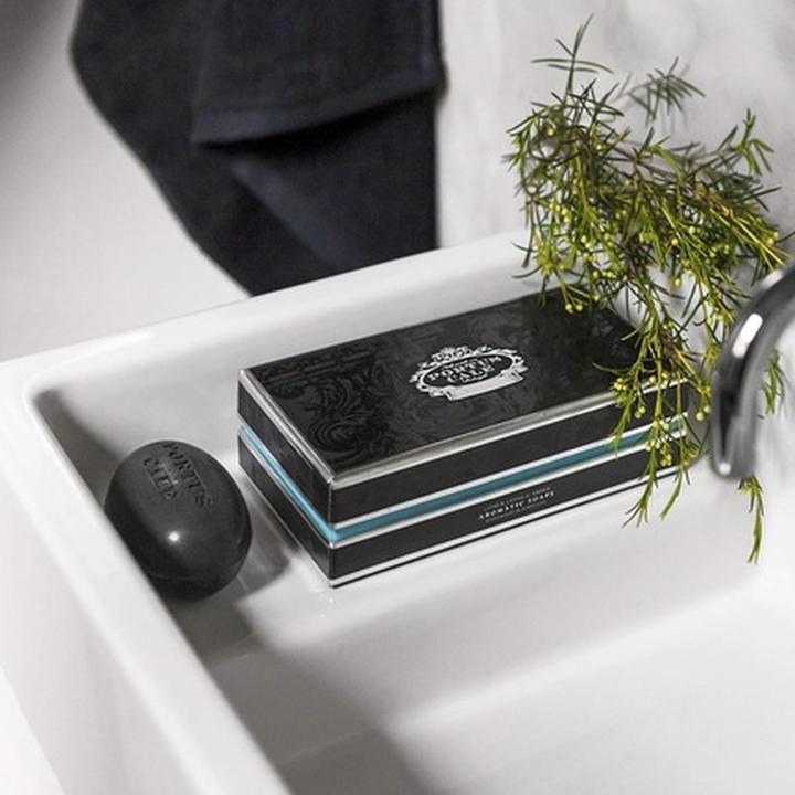 Actual product image Portus Cale Castelbel Gift Set