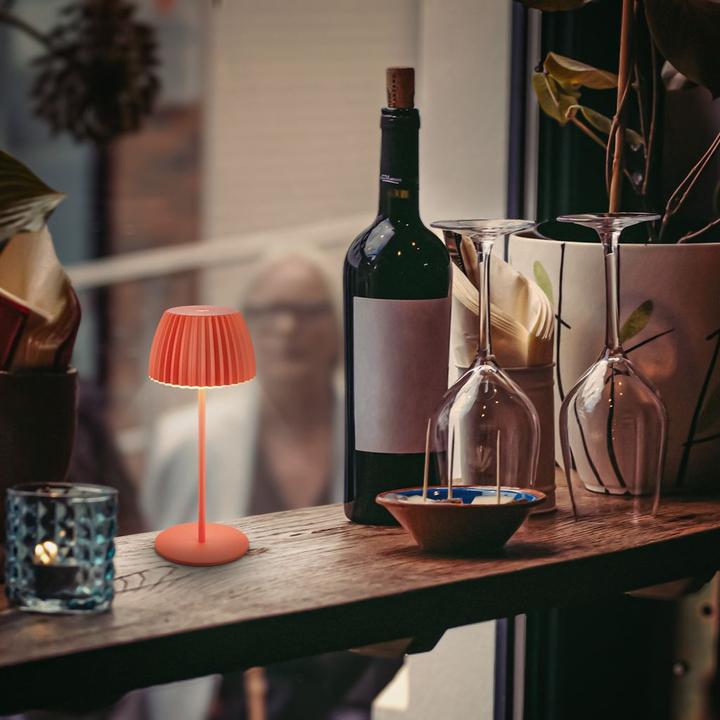 Produktbild Briloner Brilo unplugged RIFFLE Akku Mini Tischleuchte mit Lichtkante - Orange (150 lm)