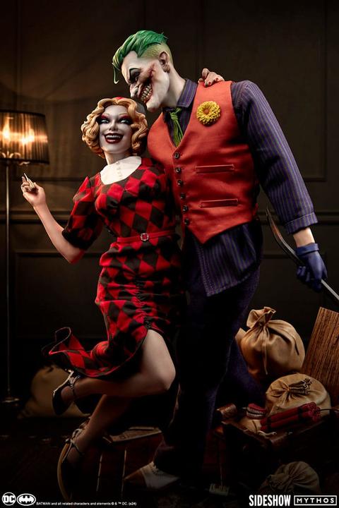 Actual product image Sideshow DC Comics Mythos Statue 1/5 The Joker and Harley Quinn: Lawless Love 41 cm