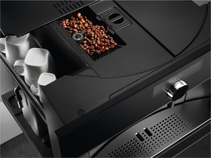 Produktbild AEG Einbau-Kaffeevollautomat KKK994500B