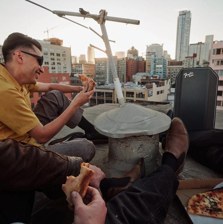 Image du produit Teufel Fender x ROCKSTER AIR 2 Bluetooth Speaker wireless steel black