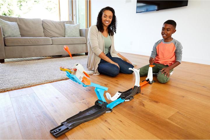 Actual product image Hot Wheels Stunt Builder Rocket Launch Challenge