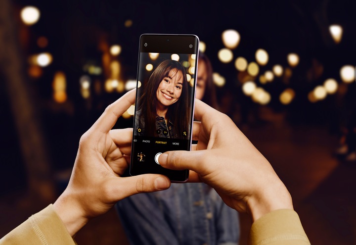 Produktbild OPPO Reno 10 Pro (256 GB, Glossy Purple, 6.70", Dual SIM, 50 Mpx, 5G)