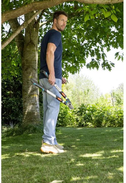 Actual product image Gardena TeleCut long branch shears 650-900B