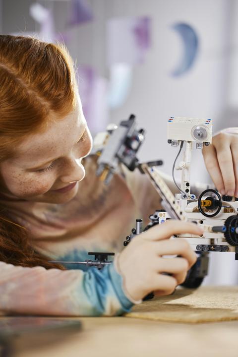 Produktbild LEGO NASA Mars Rover Perseverance (42158, LEGO Technic)