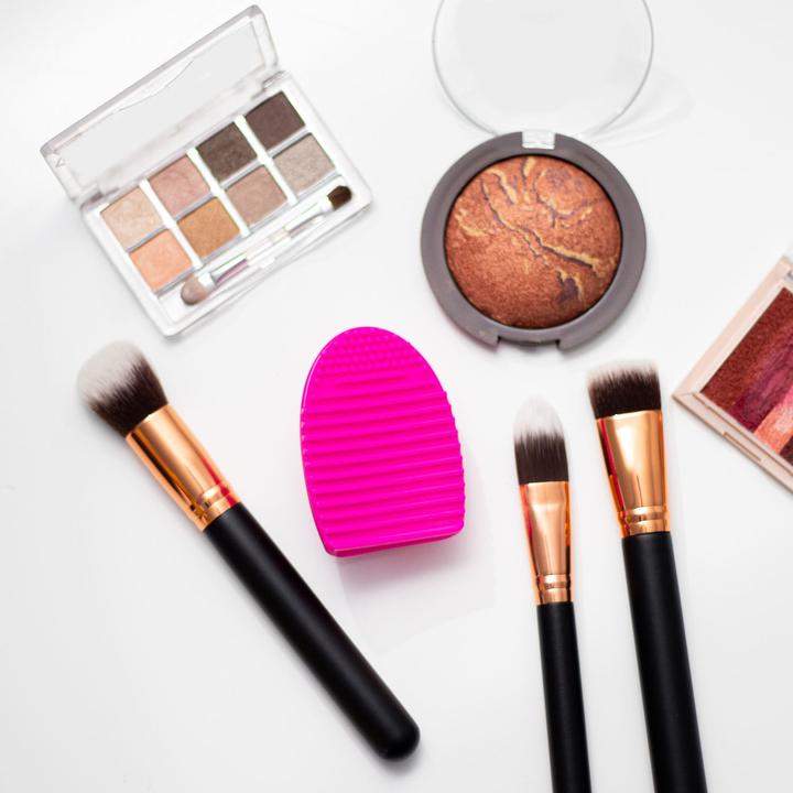 Actual product image Intirilife Make up Pinsel Reiniger