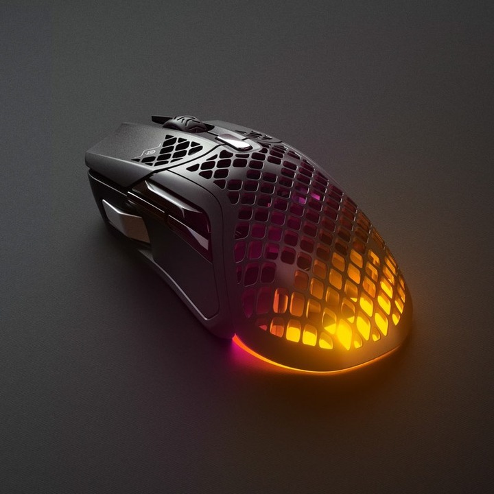 Actual product image SteelSeries Aerox 5 (Wireless)