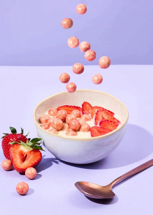 Immagine prodotto KoRo Patatine di riso al cioccolato bianco con polvere di fragole (1000 g)