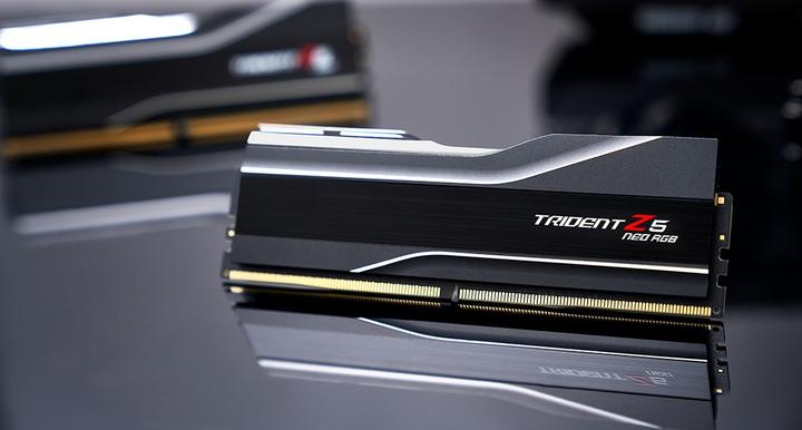 Produktbild G.Skill Trident Z5 RGB (2 x 16GB, 6400 MHz, DDR5-RAM, DIMM)