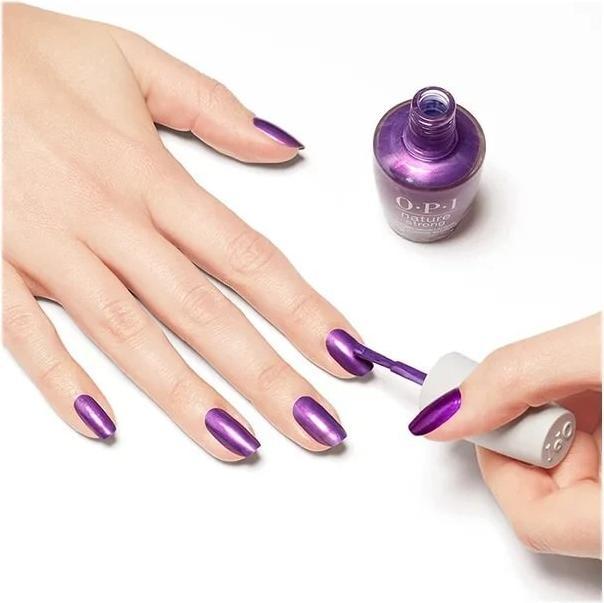 Image du produit OPI Nature Strong (NAT 024 Achieve Grapeness (Atteindre l'excellence), Vernis à ongles effet gel)