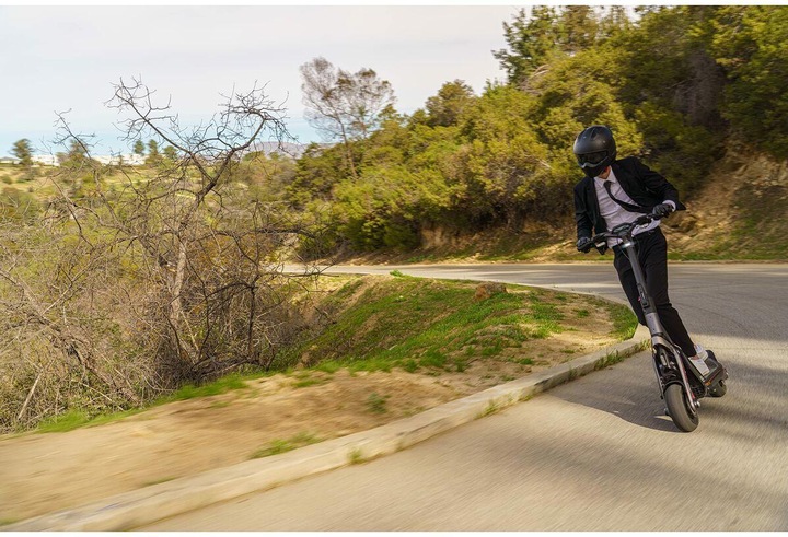 Immagine prodotto Segway-Ninebot KickScooter GT1E (20 km/h, 70 km, 1500 W)