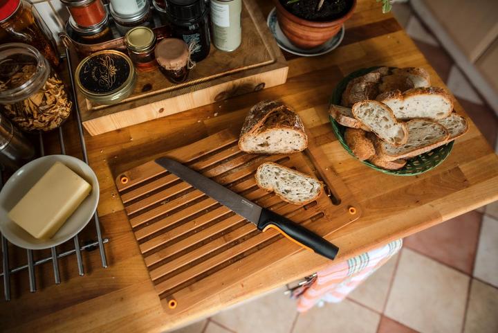 Produktbild Fiskars Functional Form knife for bread (21.30 cm)