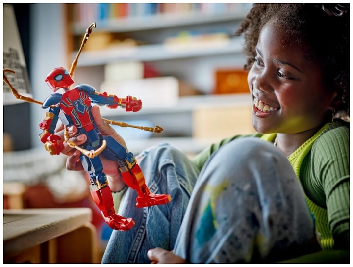 Actual product image LEGO Iron Spider-Man construction figure (76298, LEGO Marvel)