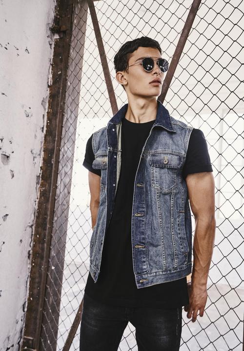 Actual product image Urban Classics Denim Vest (M)