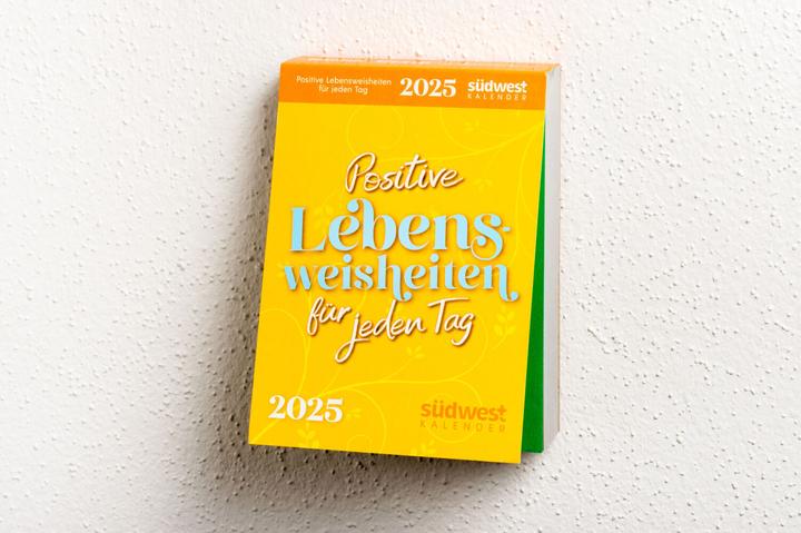 Produktbild Positive Lebensweisheiten für jeden Tag 2025 - Tagesabreisskalender zum Aufstellen oder Auf (1 Tag / 2 Seiten)